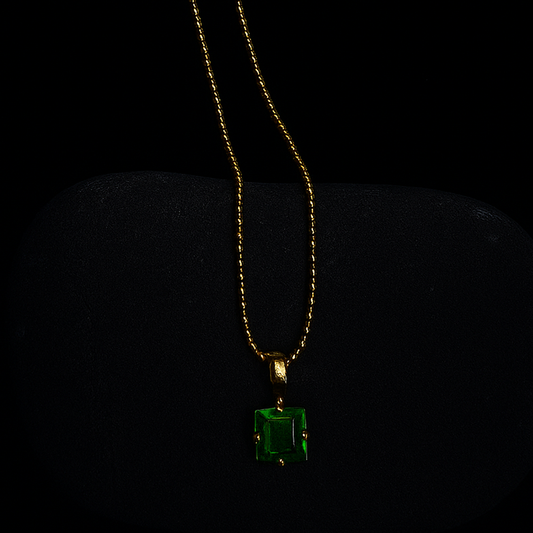 Pendant Green Stone