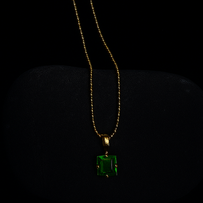 Pendant Green Stone